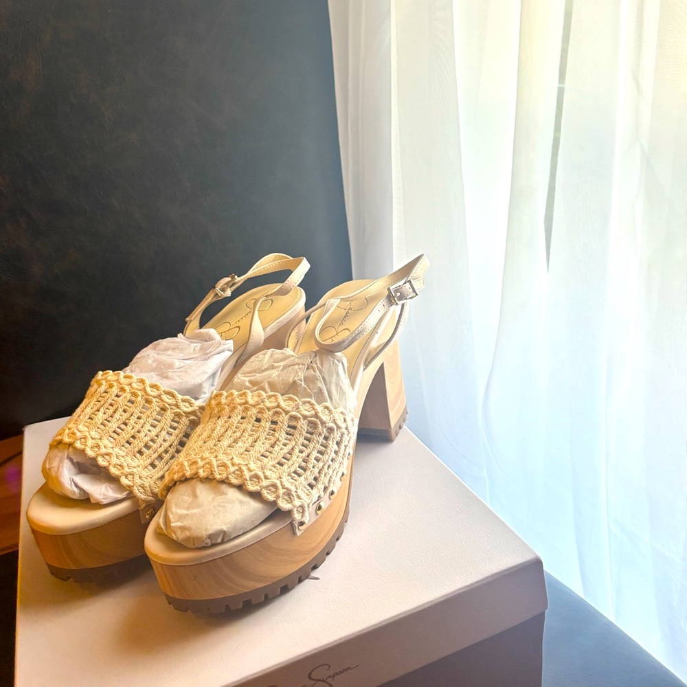 Cream Platform Shoes with Woven Texture